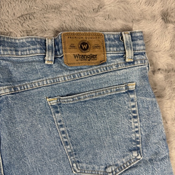 Wrangler Blue Slim Straight Jeans Classic Style - Picture 6 of 15